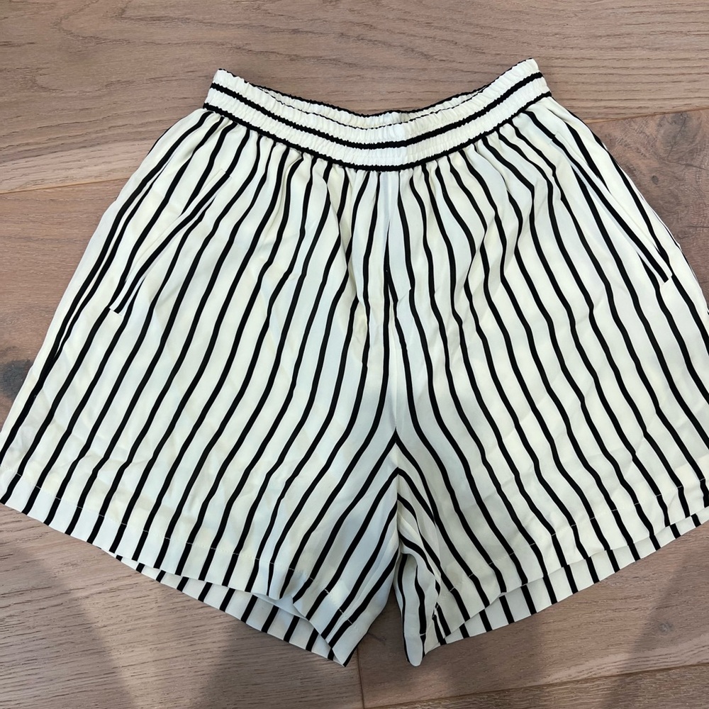 Kule Shorts